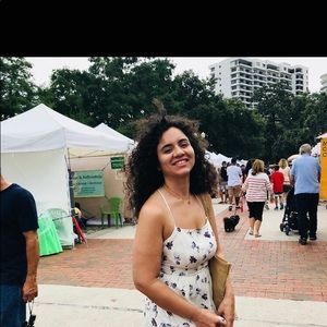 Meet your Posher, Kenia